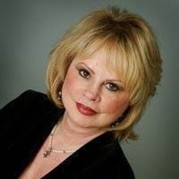 Meet your Posher, Jackie - Picture 1 of 1